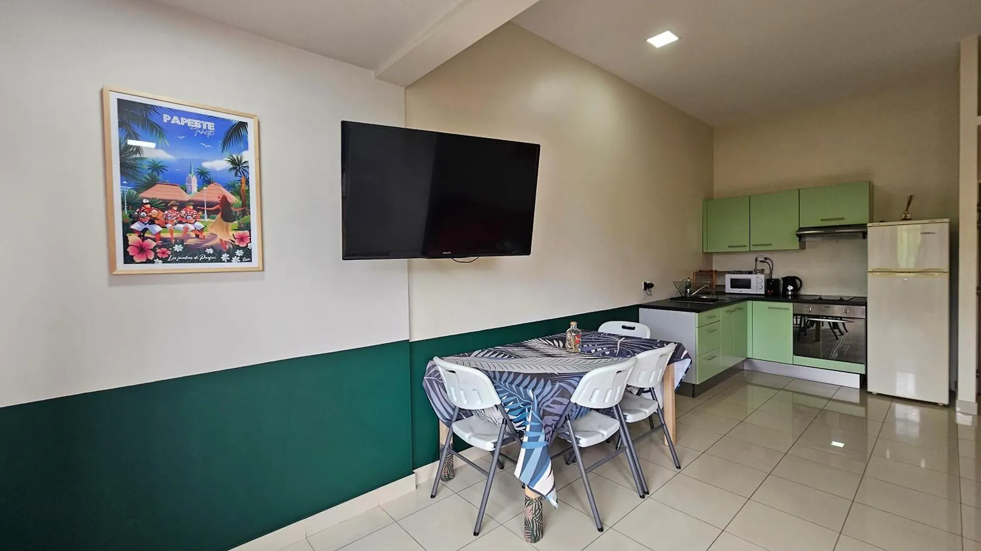 F2 Papeete City Center Apartment